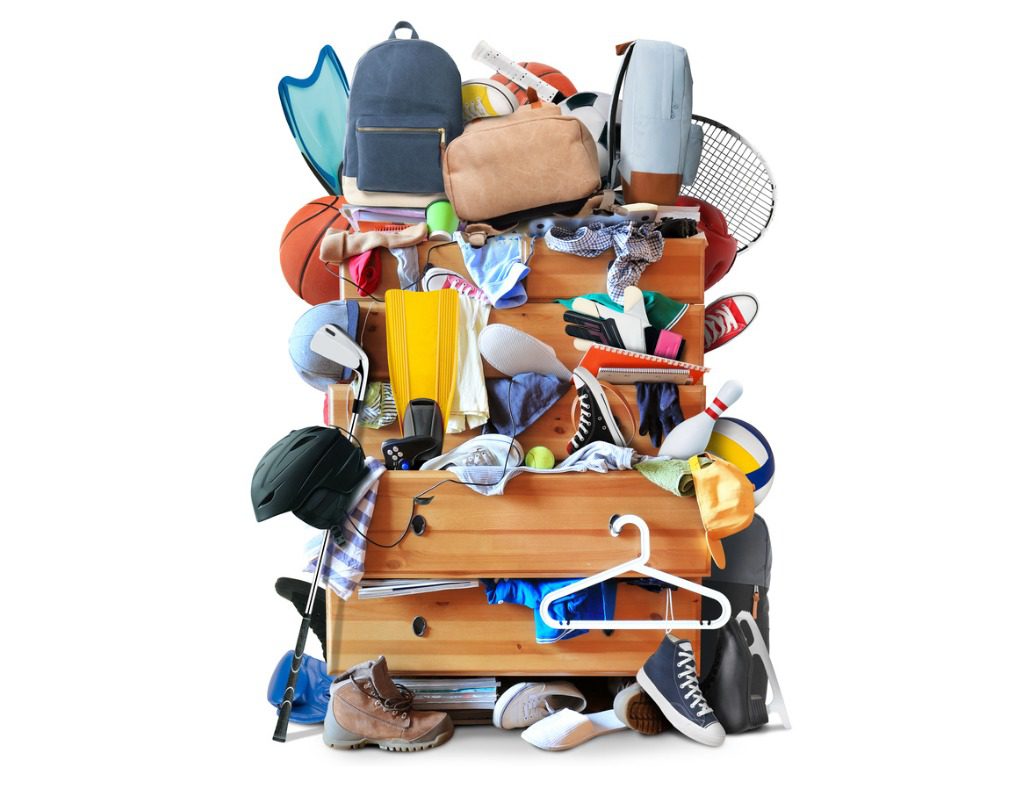 clothes+and+things+spilling+out+of+dresser